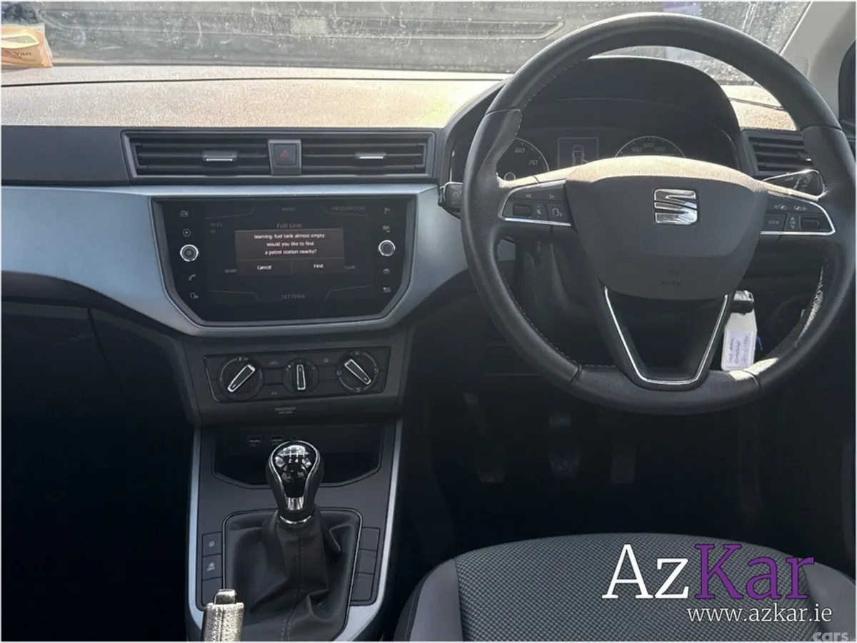 SEAT Arona Hatchback, Petrol, 2020, Grey