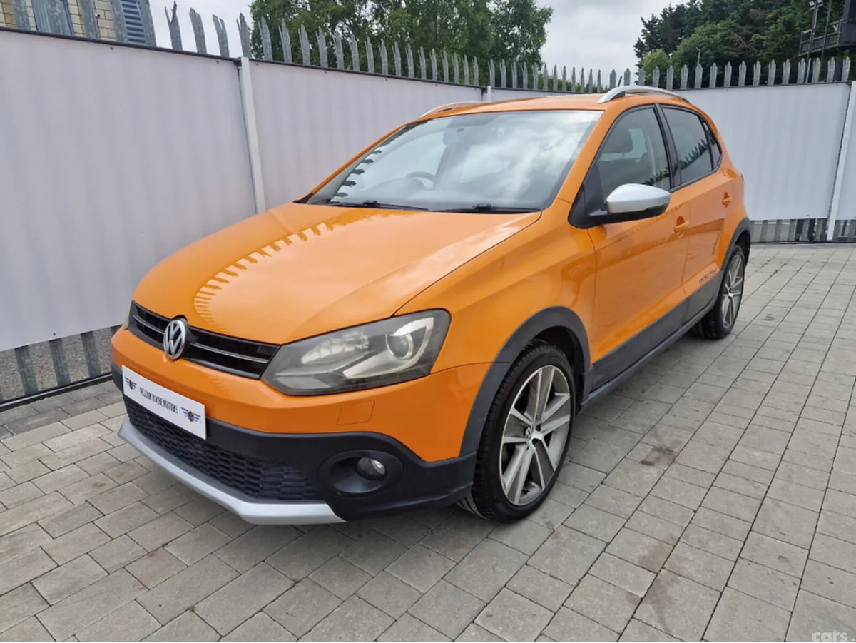Volkswagen Polo Hatchback, Petrol, 2014, Orange