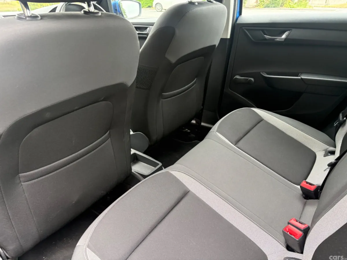 Skoda Fabia Hatchback, Petrol, 2018, Blue