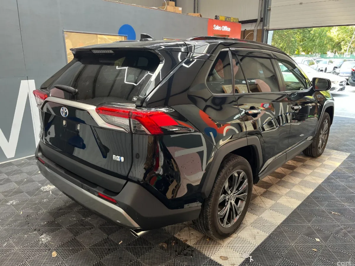 Toyota RAV4 SUV, Petrol Hybrid, 2024, Black
