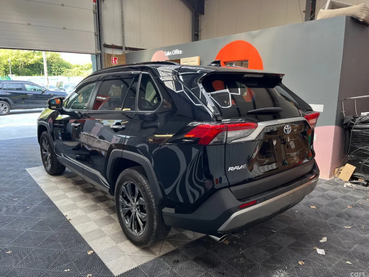 Toyota RAV4 SUV, Petrol Hybrid, 2024, Black