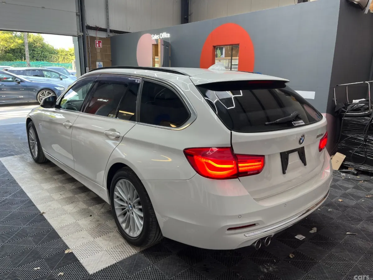 BMW 3-Series Estate, Diesel, 2017, White