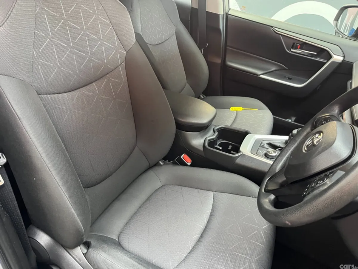Toyota RAV4 SUV, Petrol Hybrid, 2023, Silver