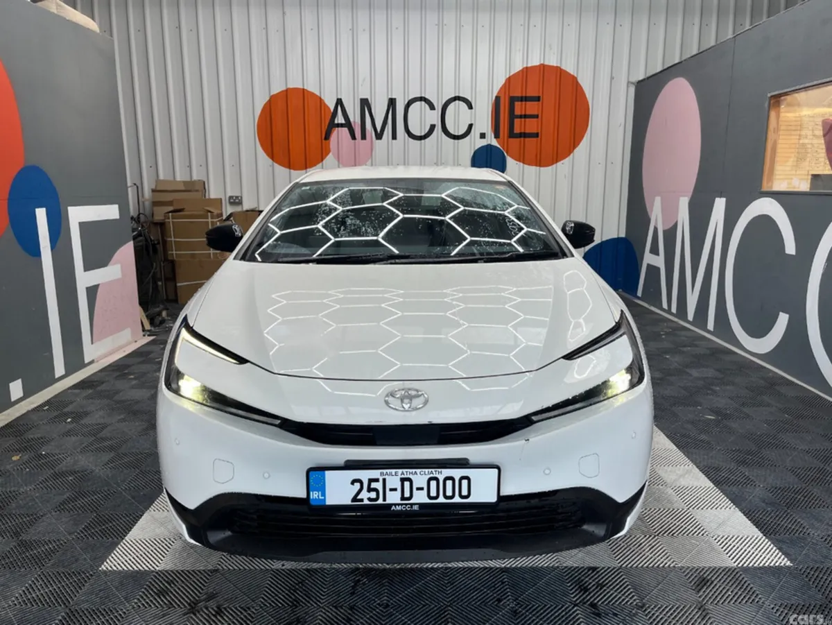 Toyota Prius Estate, Petrol, 2025, White