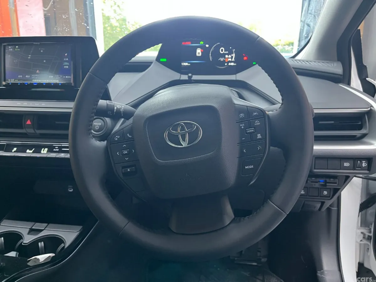 Toyota Prius Estate, Petrol, 2025, White