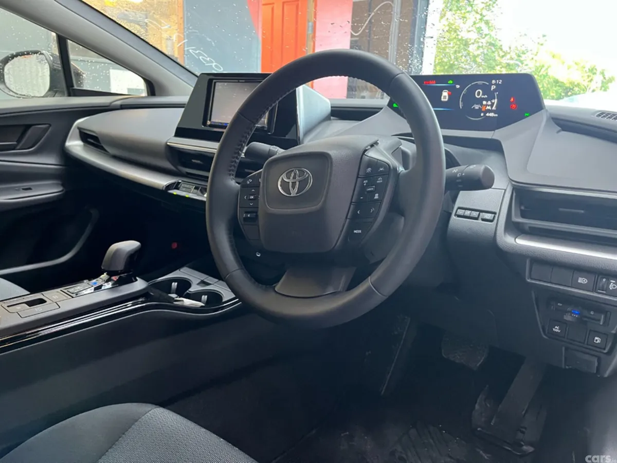 Toyota Prius Estate, Petrol, 2025, White