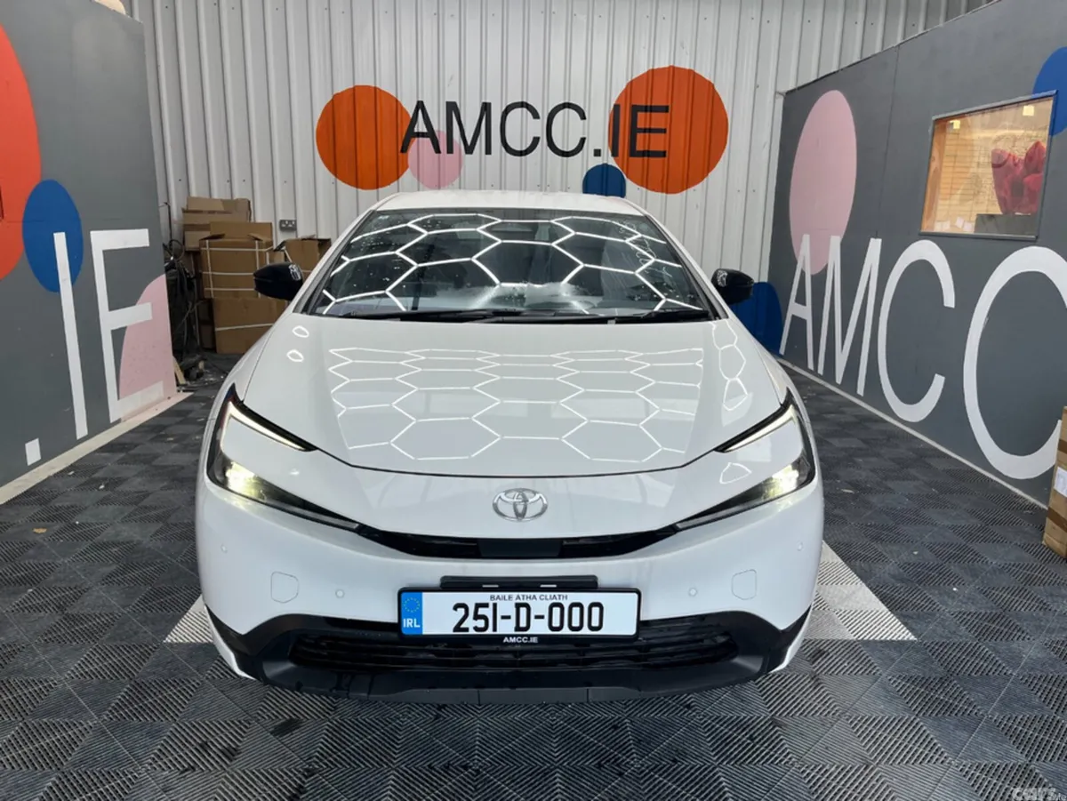 Toyota Prius Estate, Petrol, 2025, White