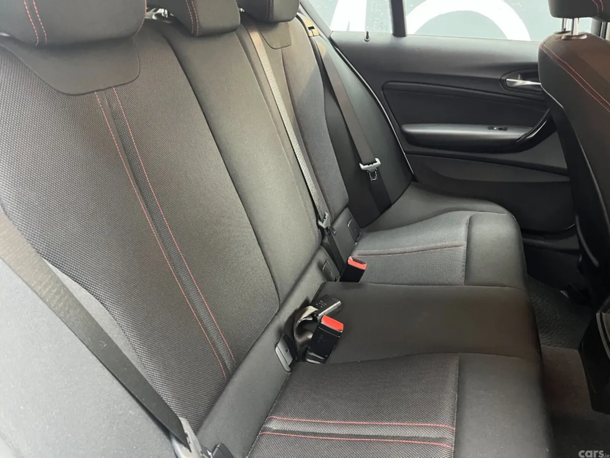 BMW 1-Series Hatchback, Diesel, 2017, White