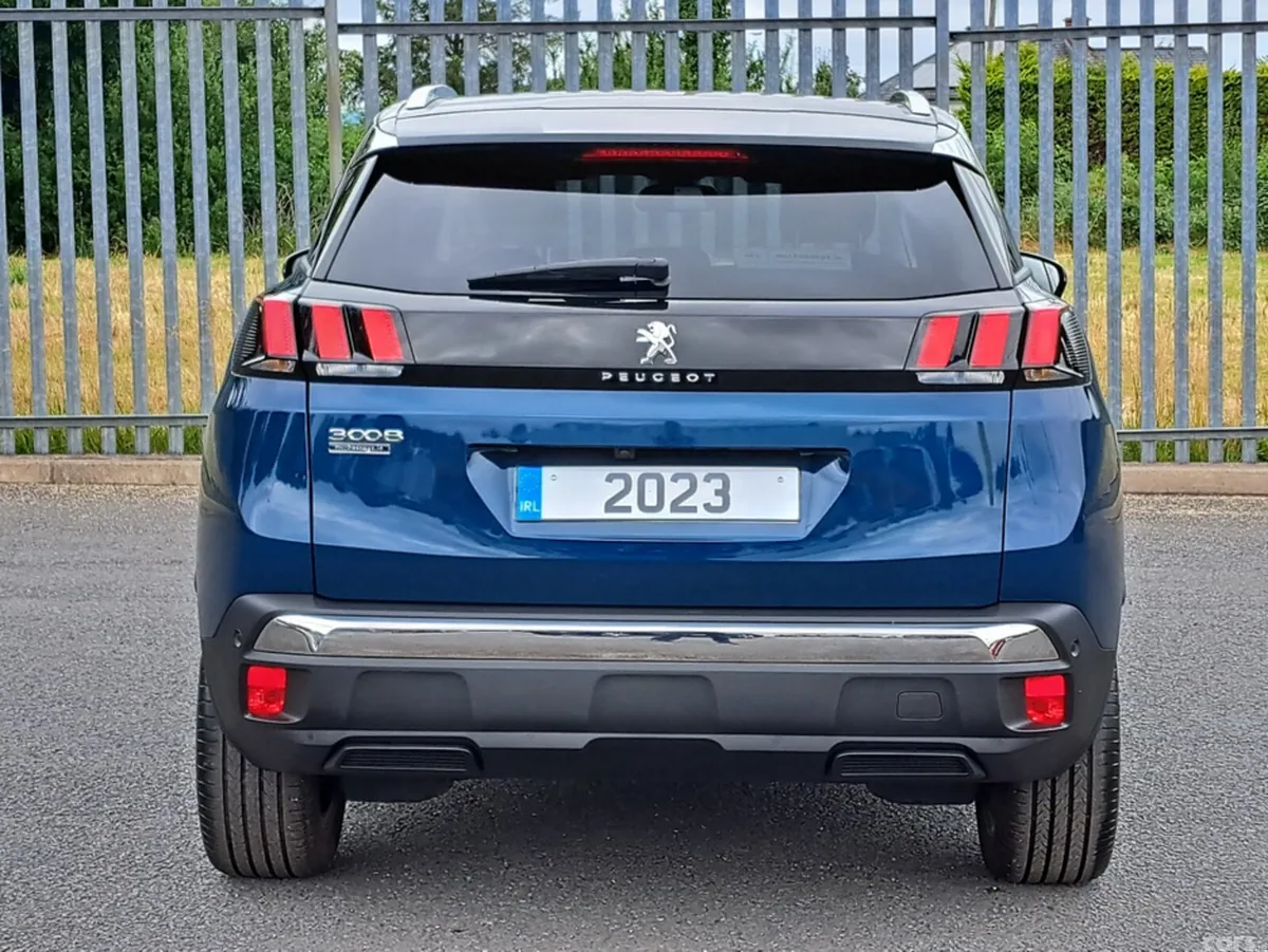 Peugeot 3008 SUV, Diesel, 2023, Blue