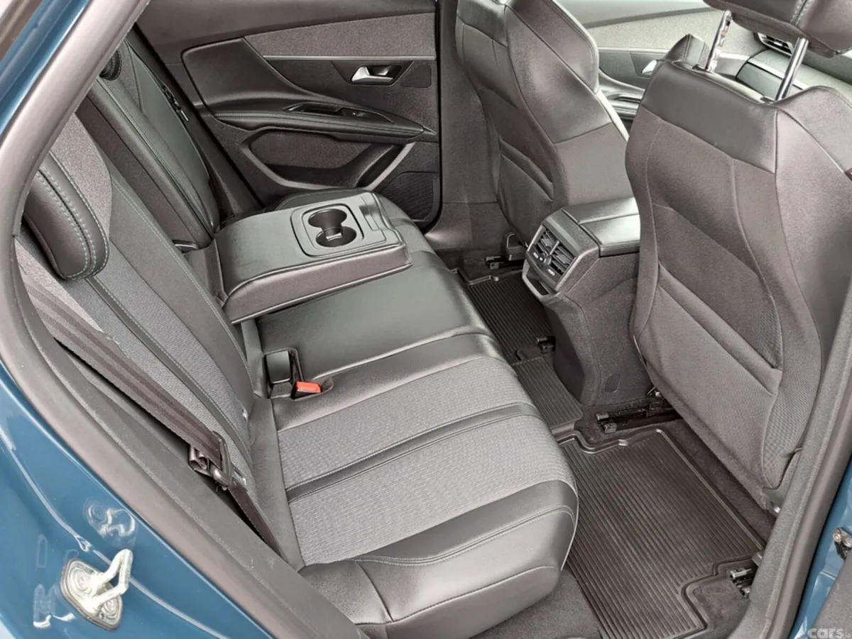 Peugeot 3008 SUV, Diesel, 2023, Blue