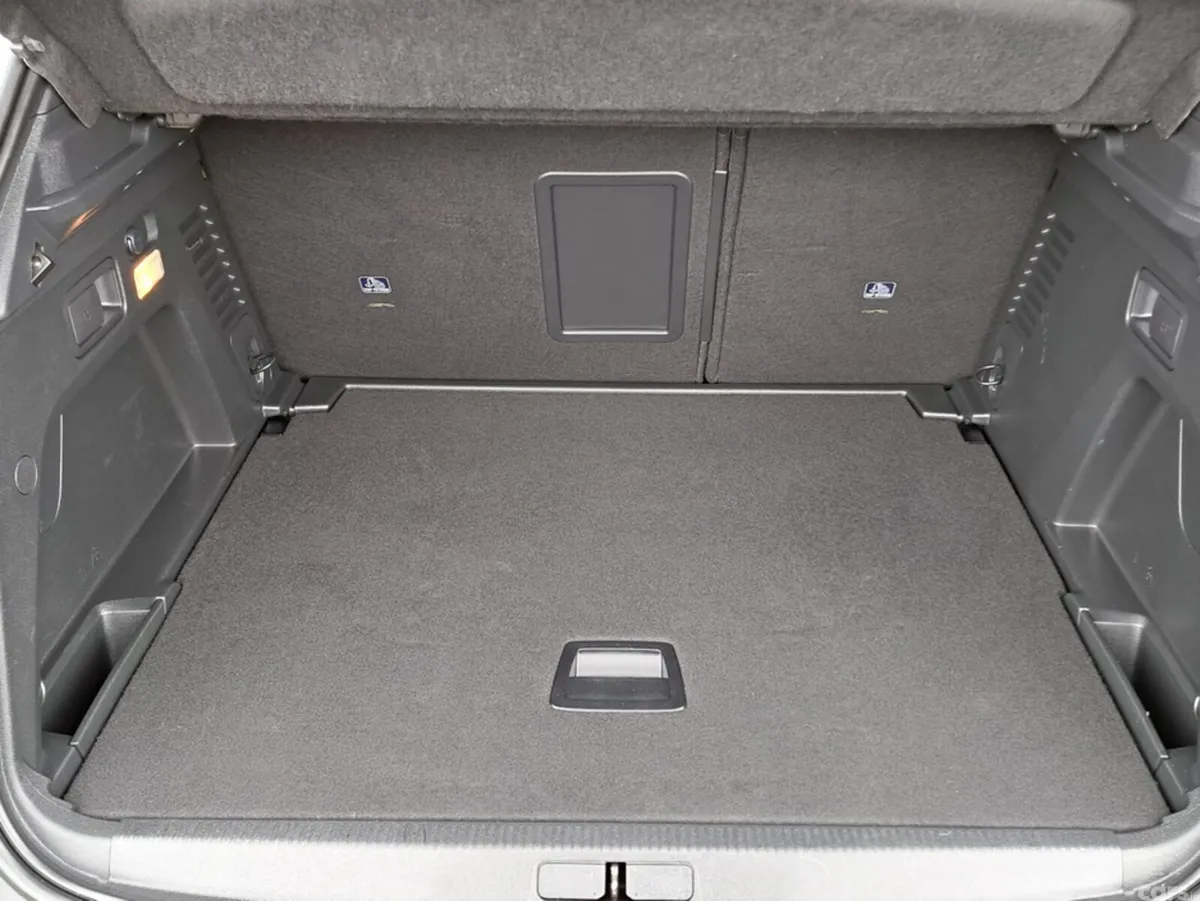 Peugeot 3008 SUV, Diesel, 2023, Blue