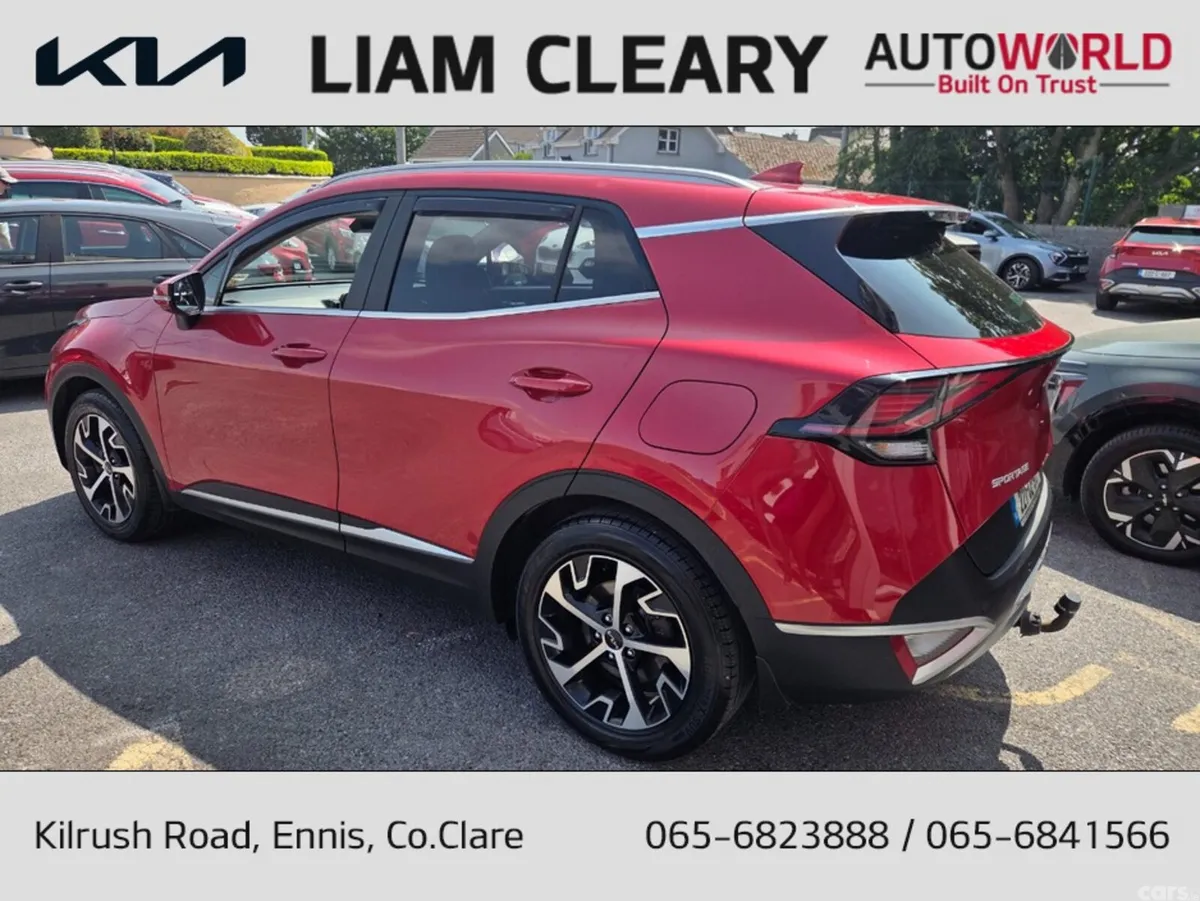 Kia Sportage MPV, Diesel, 2022, Red