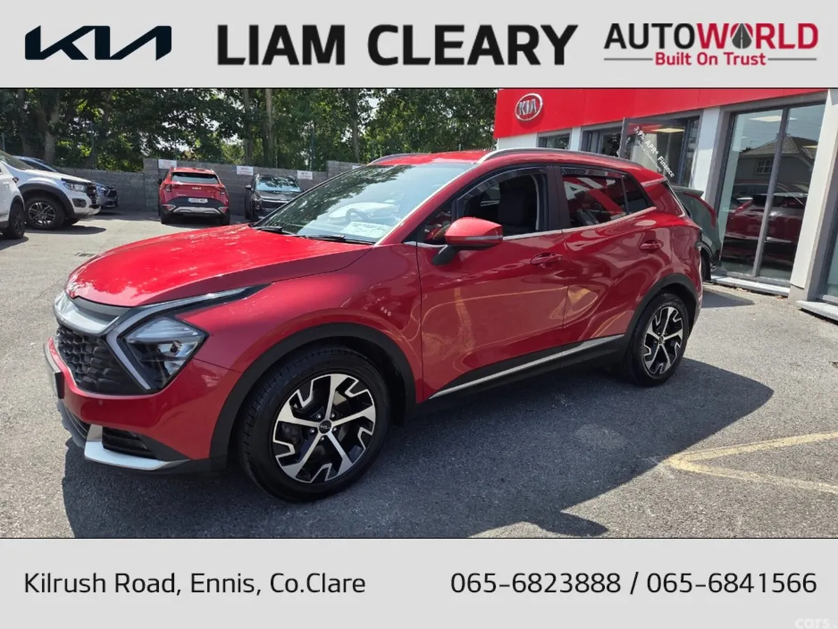 Kia Sportage MPV, Diesel, 2022, Red