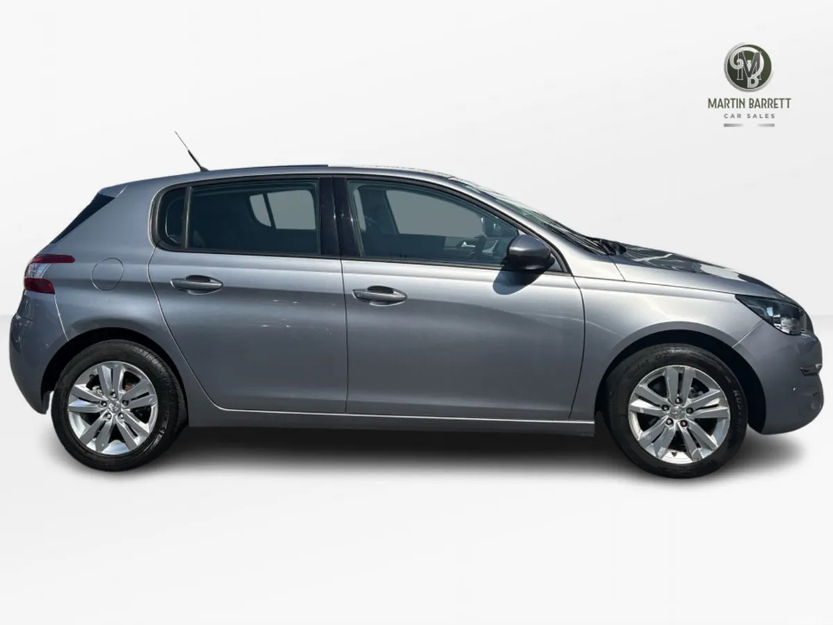 Peugeot 308 Hatchback, Petrol, 2017, Grey