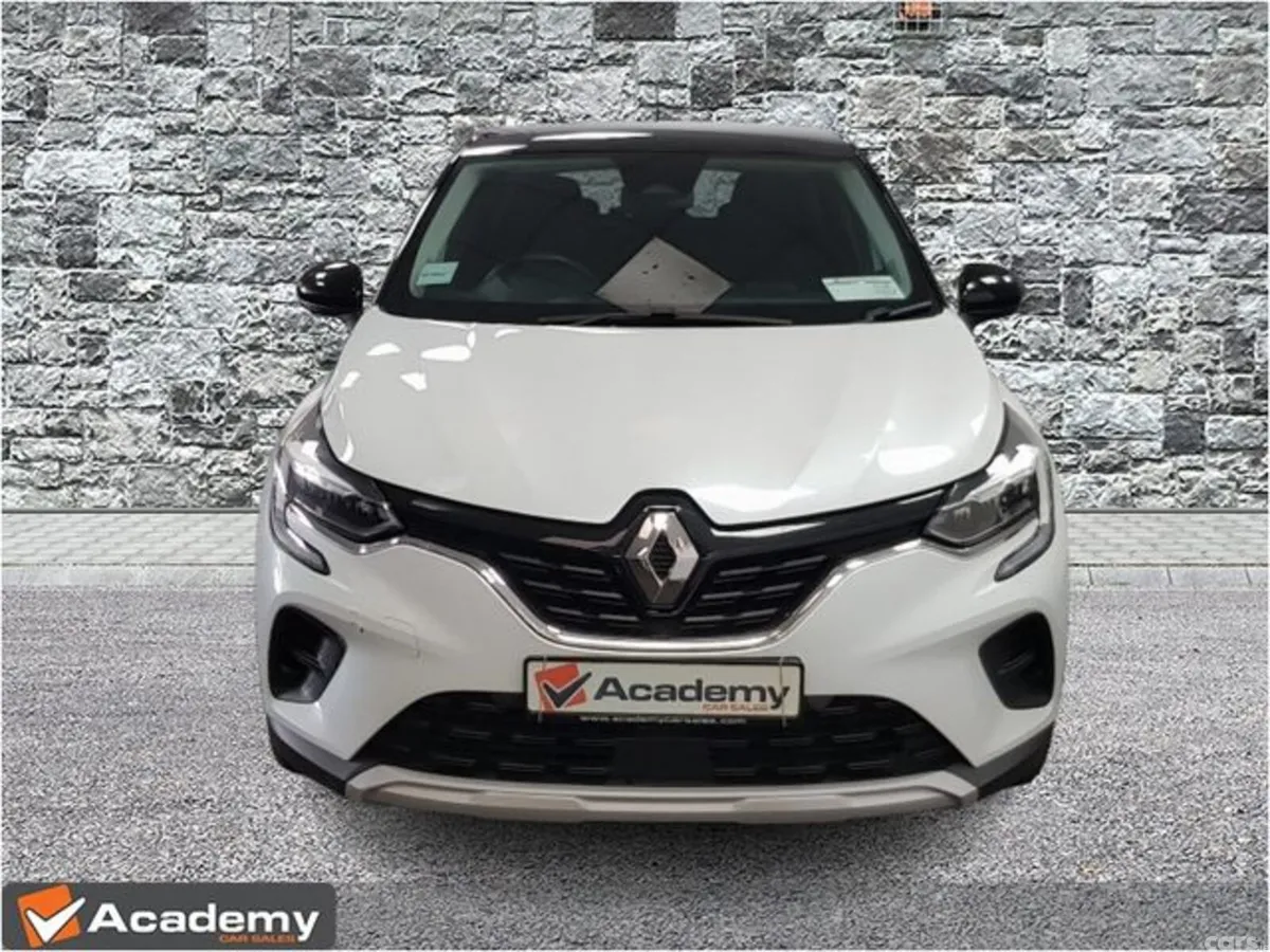 Renault Captur Hatchback, Petrol, 2022, White