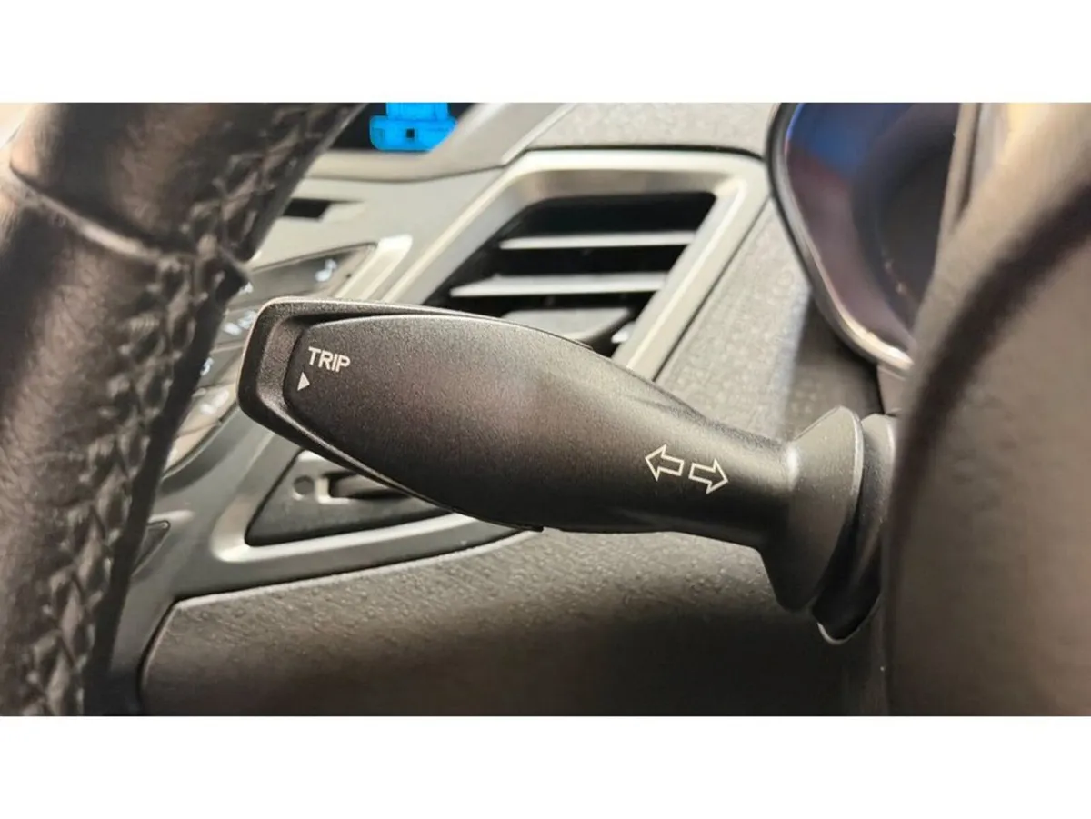 Ford Fiesta Hatchback, Petrol, 2015, Blue