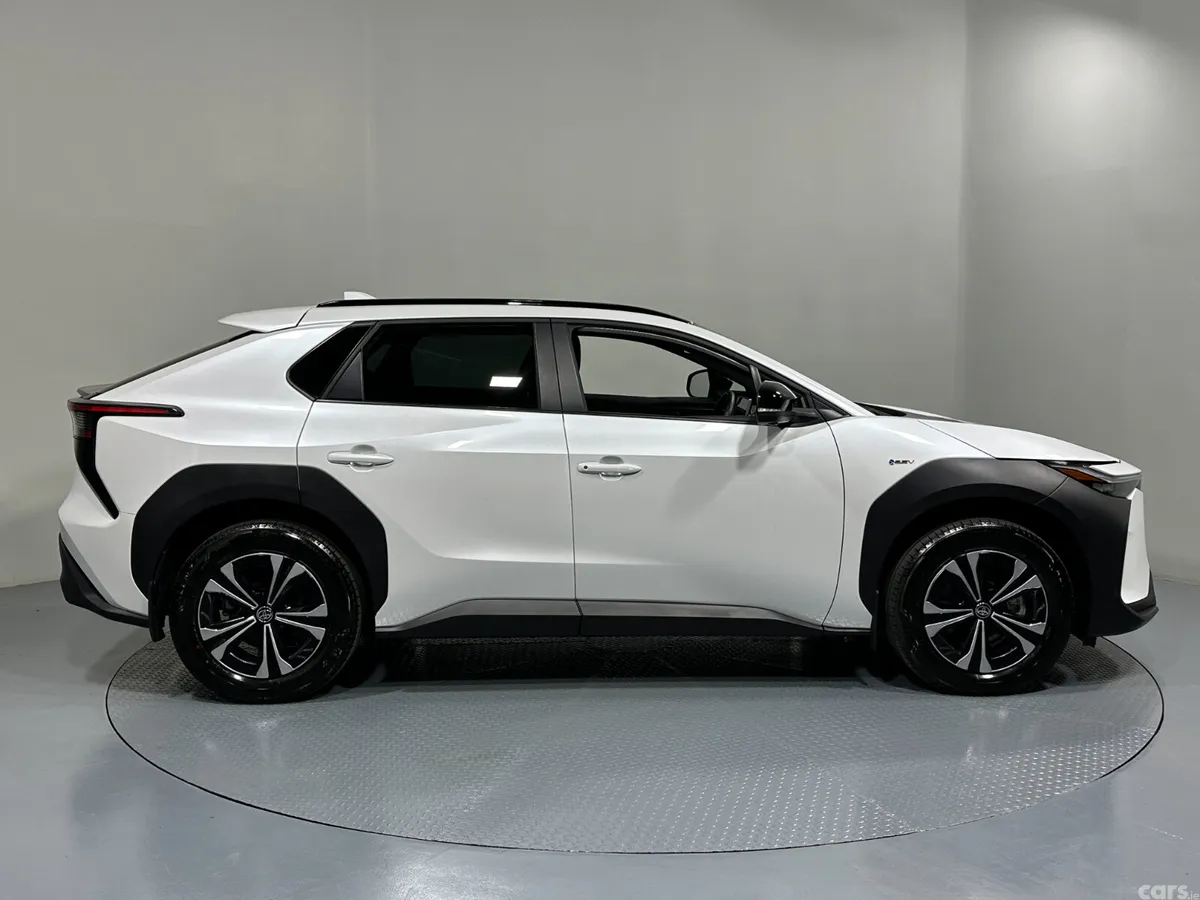 Toyota bZ4X SUV, Electric, 2025, White