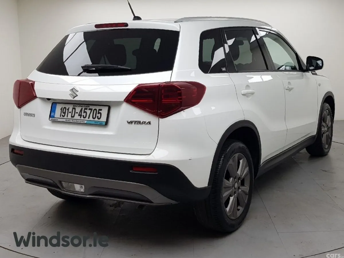 Suzuki Vitara SUV, Petrol, 2019, White