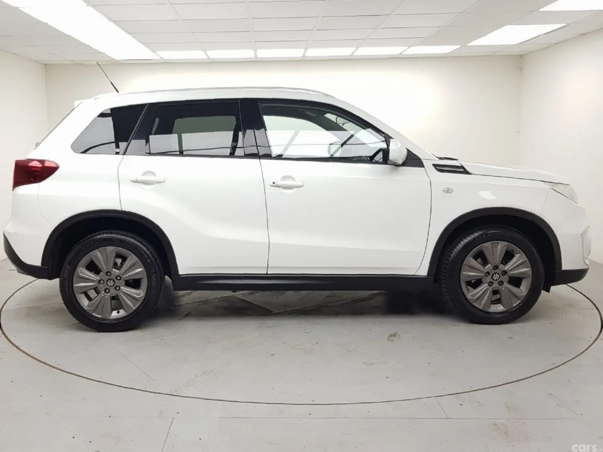 Suzuki Vitara SUV, Petrol, 2019, White