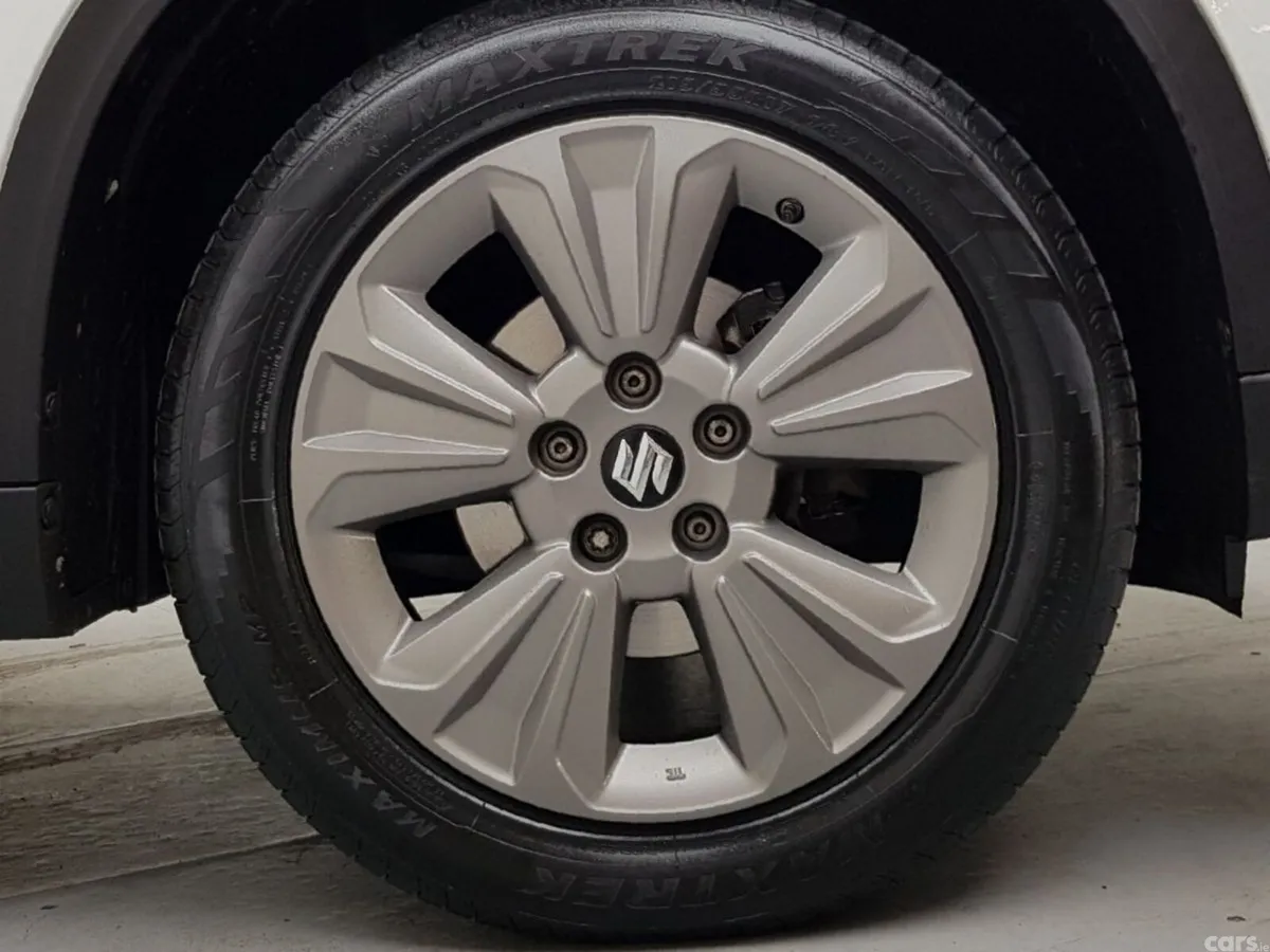 Suzuki Vitara SUV, Petrol, 2019, White