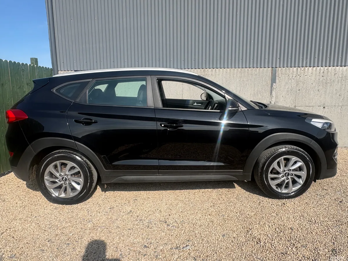 Hyundai Tucson SUV, Diesel, 2017, Black