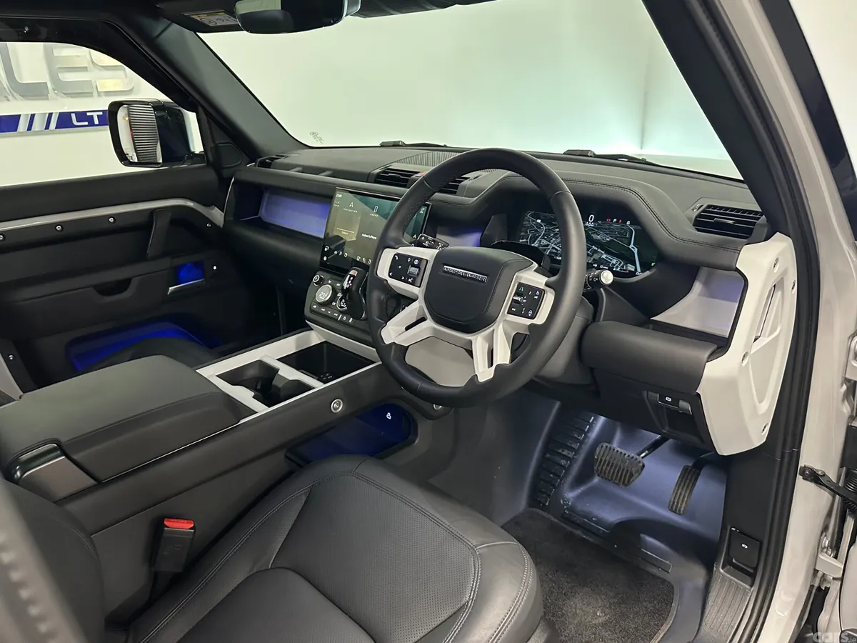Land Rover Defender SUV, Diesel Hybrid, 2026, Grey