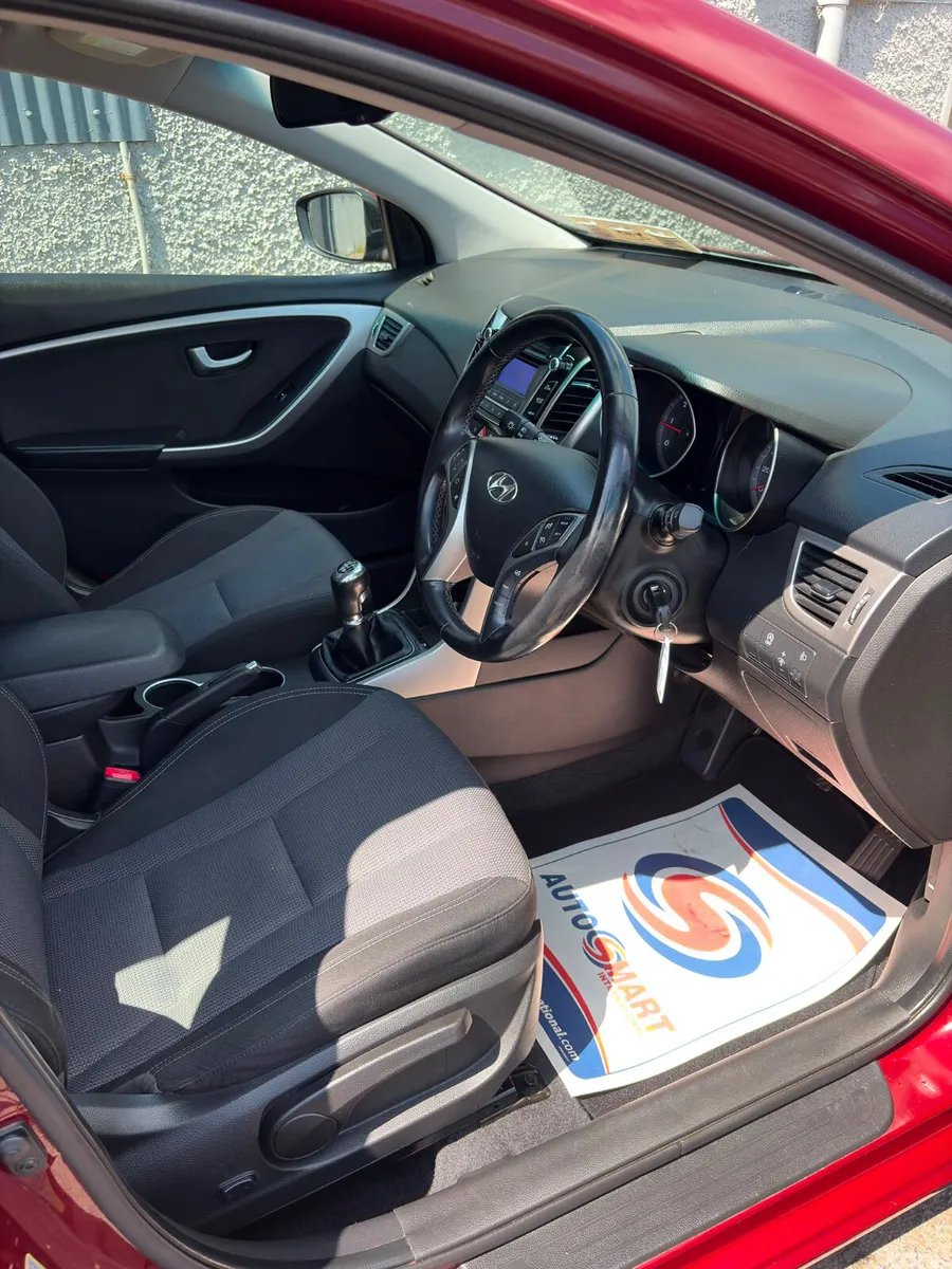 Hyundai i30 Hatchback, Diesel, 2017, Red