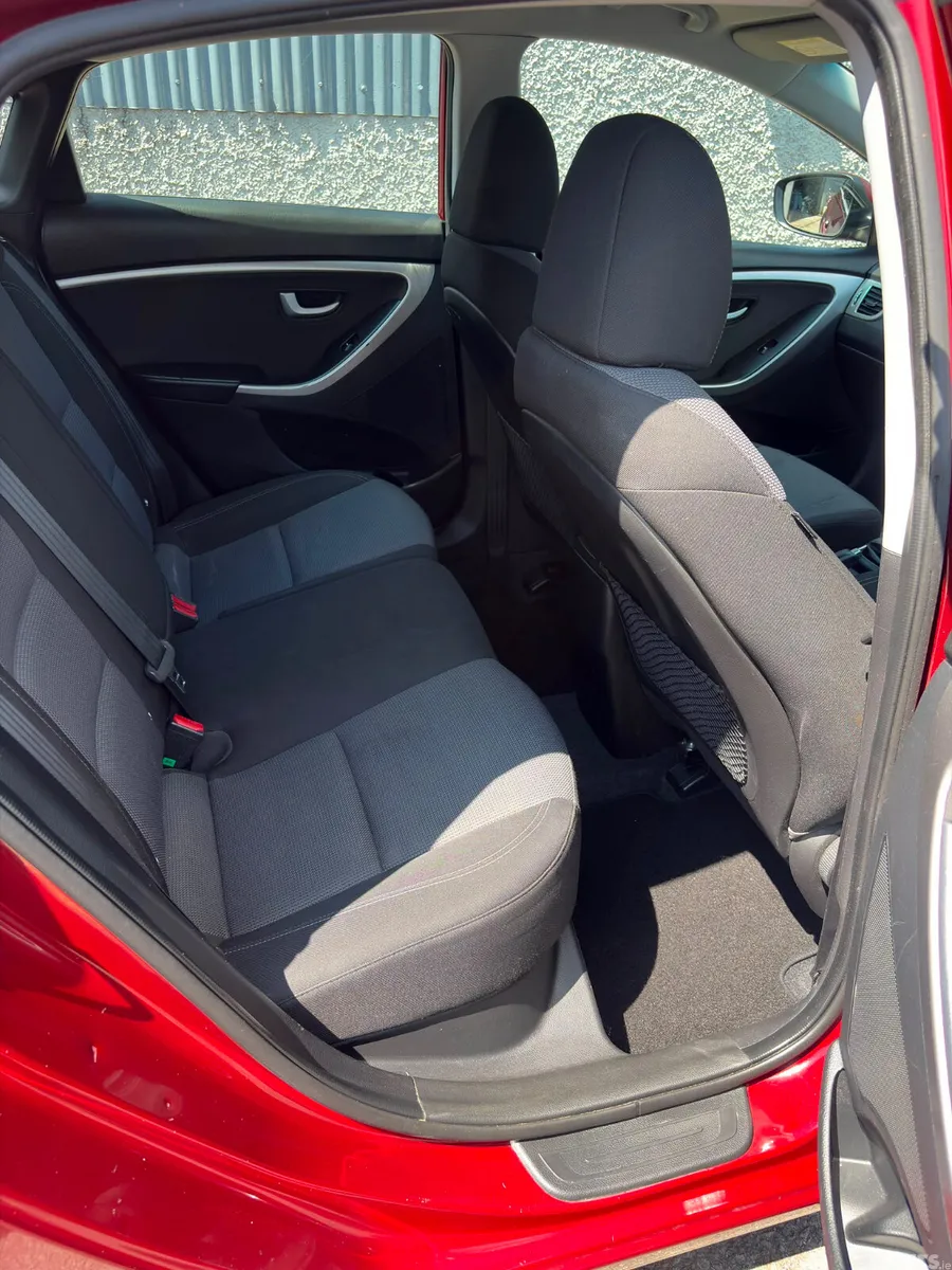 Hyundai i30 Hatchback, Diesel, 2017, Red