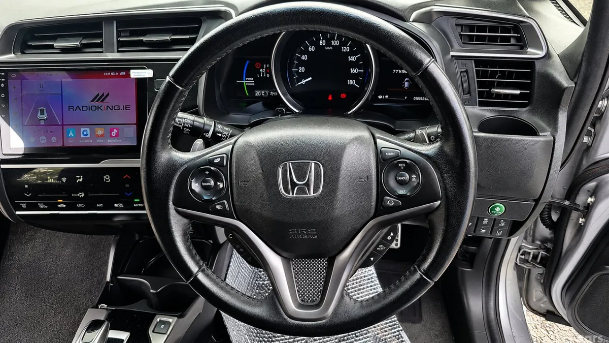 Honda Fit Hatchback, Petrol Hybrid, 2018, Silver