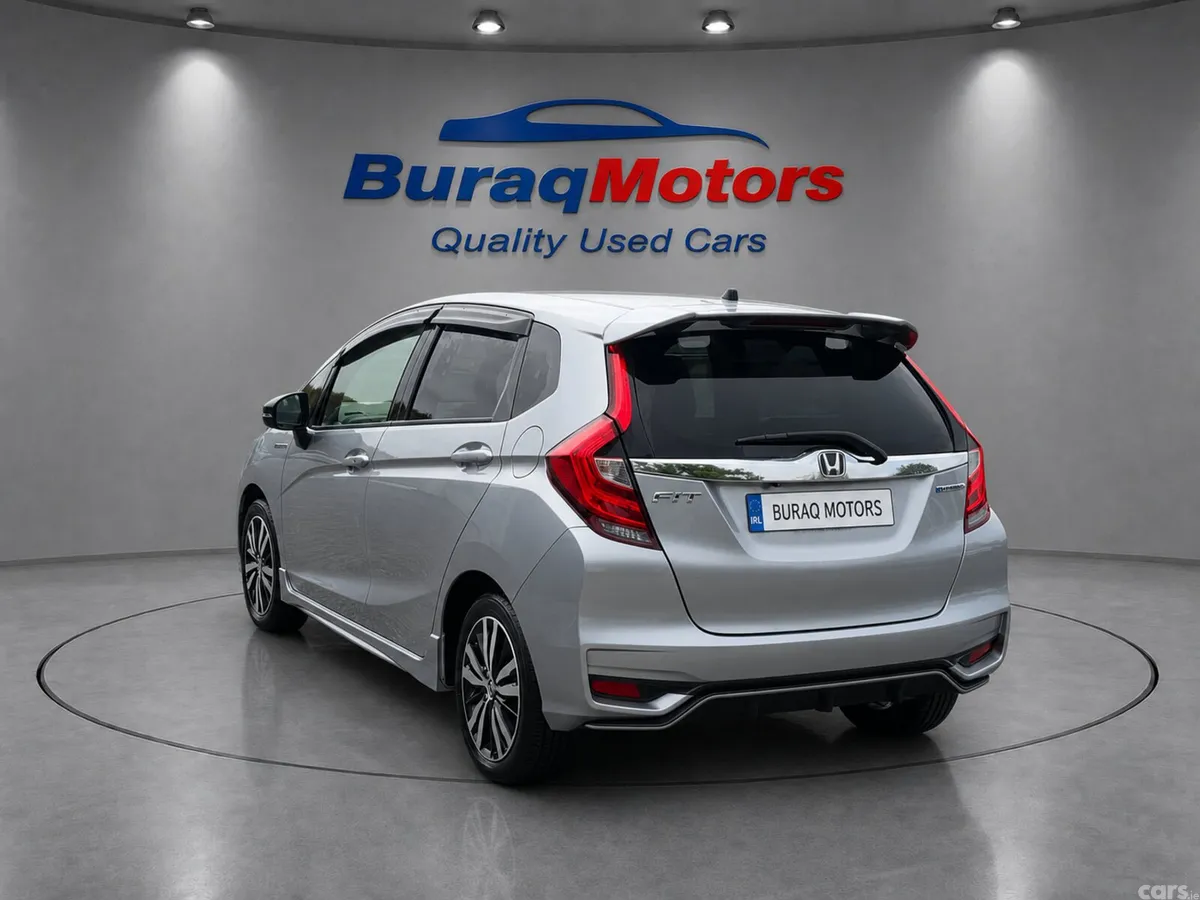Honda Fit Hatchback, Petrol Hybrid, 2018, Silver