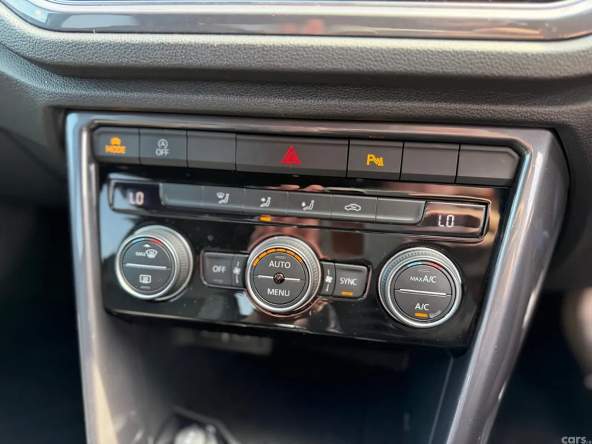 Volkswagen T-Roc SUV, Diesel, 2021, Black