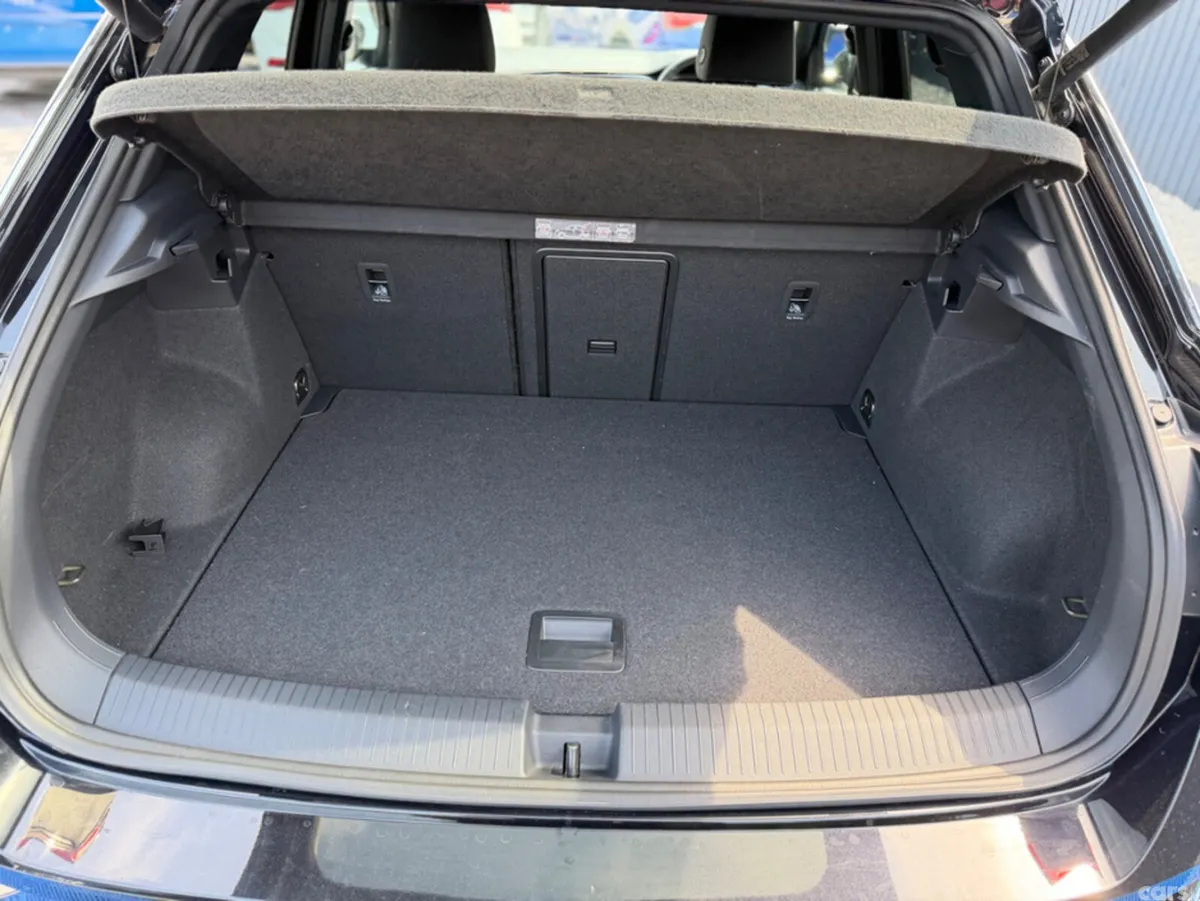 Volkswagen T-Roc SUV, Diesel, 2021, Black