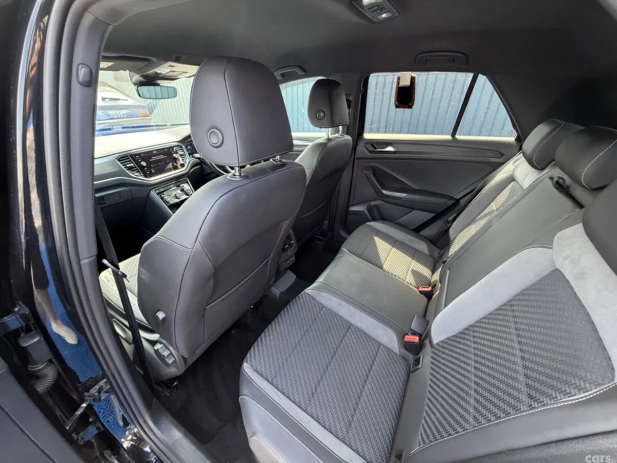 Volkswagen T-Roc SUV, Diesel, 2021, Black