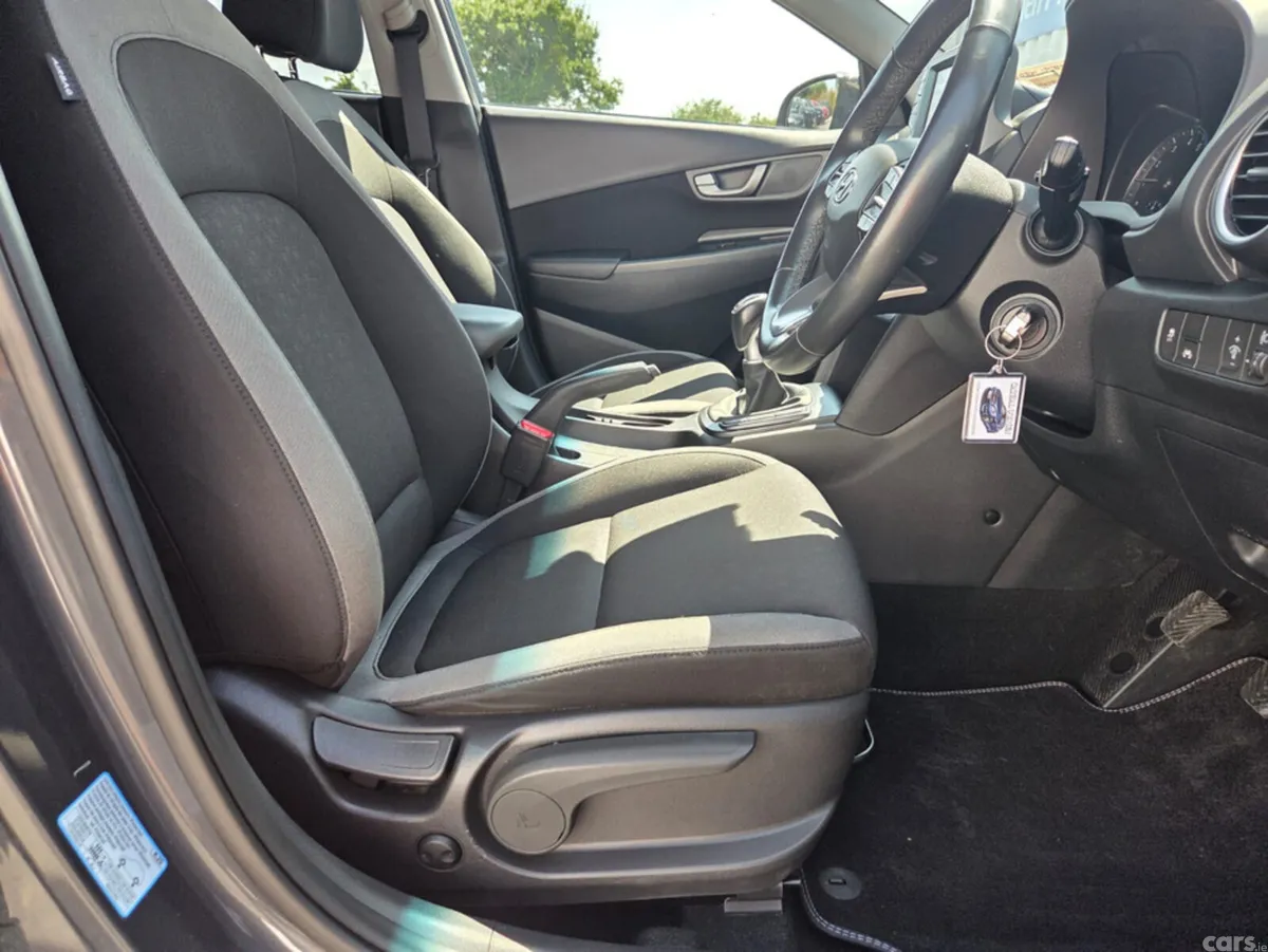 Hyundai KONA MPV, Petrol, 2019, Grey