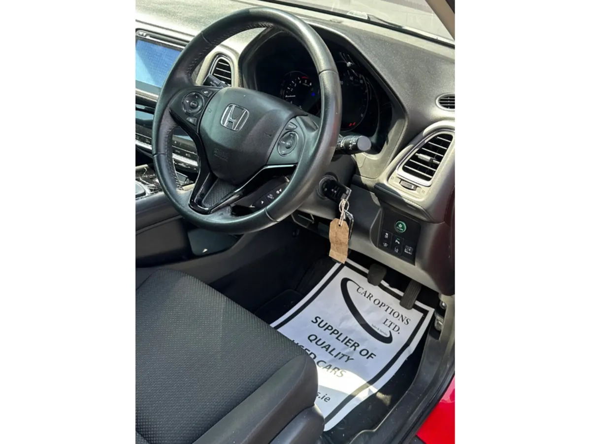 Honda HR-V Hatchback, Diesel, 2017, Red
