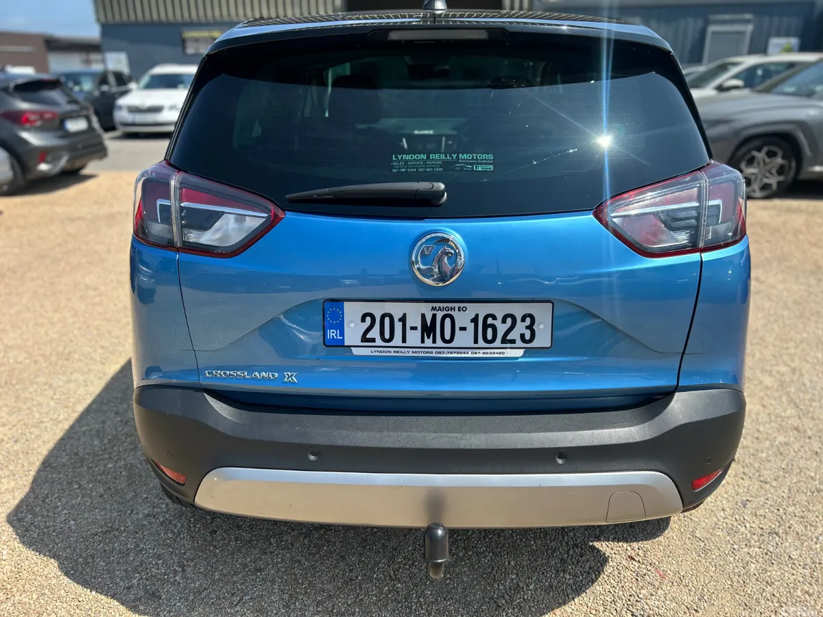 Vauxhall Crossland X Hatchback, Diesel, 2020, Blue