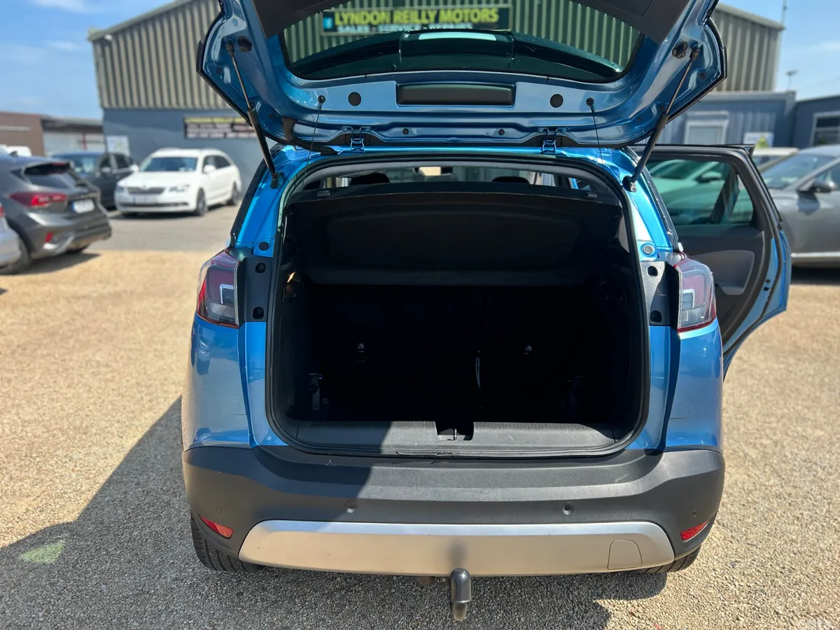 Vauxhall Crossland X Hatchback, Diesel, 2020, Blue