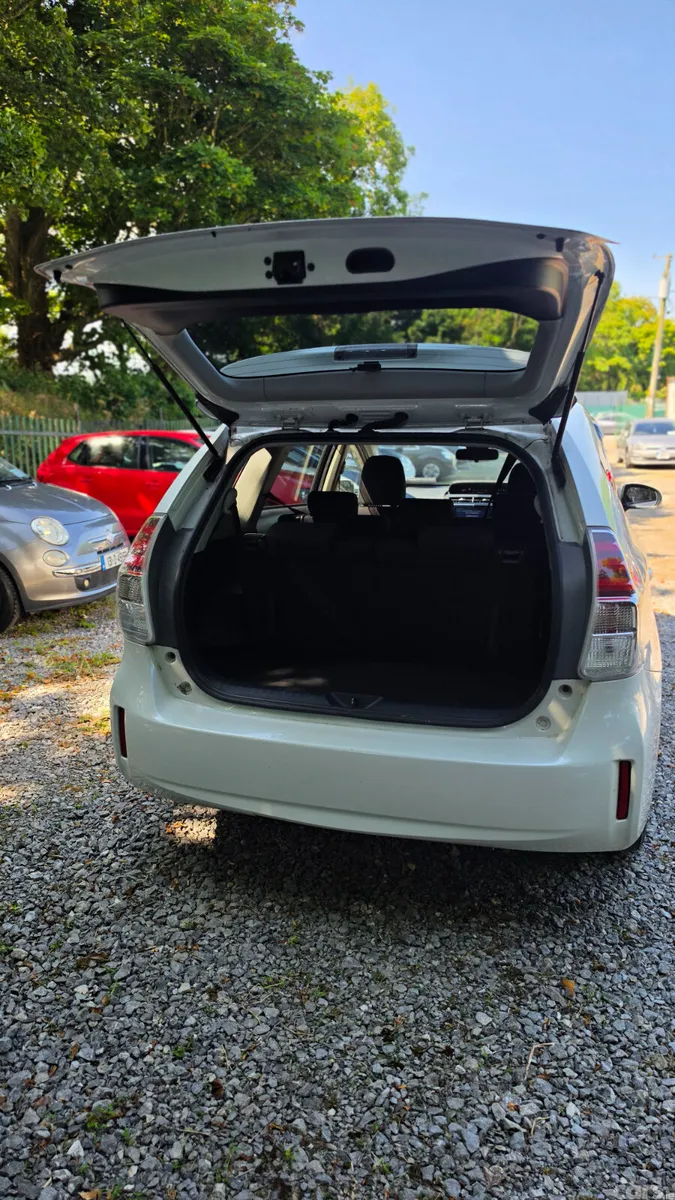 Toyota Prius MPV, Petrol Hybrid, 2020, White