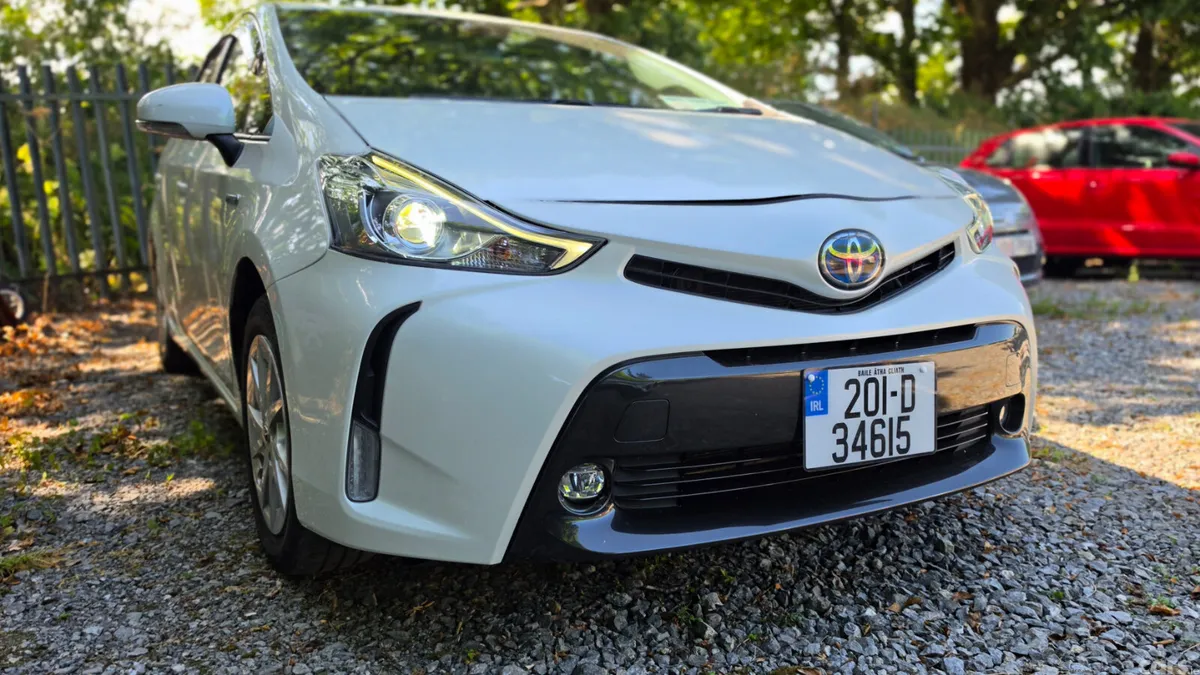 Toyota Prius MPV, Petrol Hybrid, 2020, White
