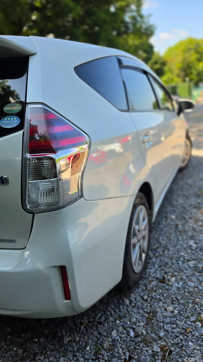 Toyota Prius MPV, Petrol Hybrid, 2020, White