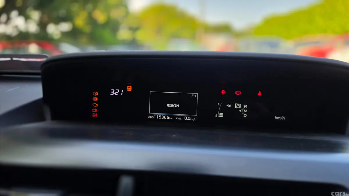 Toyota Prius MPV, Petrol Hybrid, 2020, White
