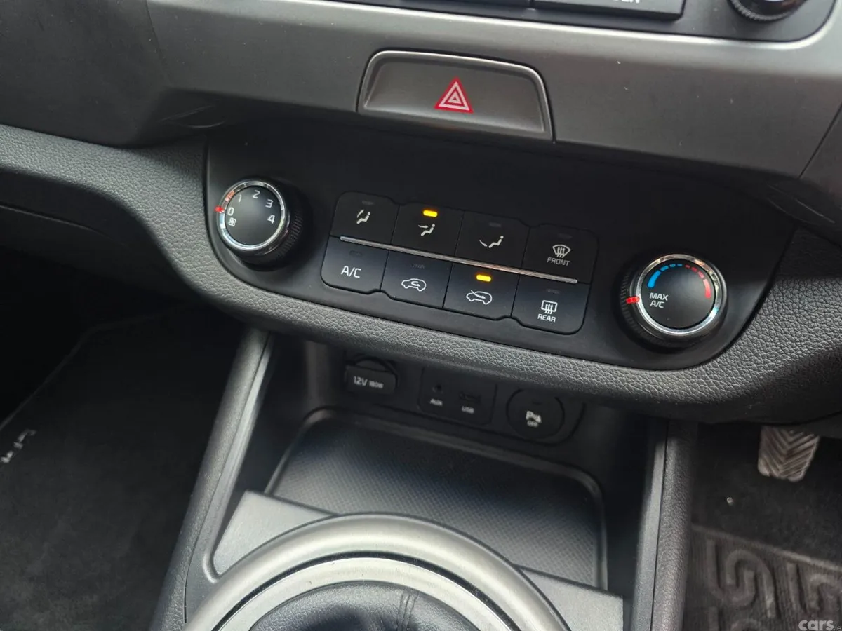 Kia Sportage SUV, Diesel, 2015, Silver