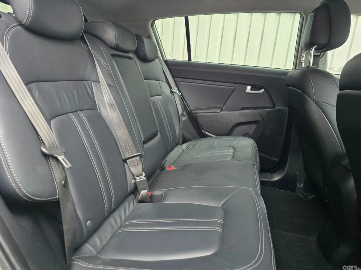 Kia Sportage SUV, Diesel, 2015, Silver
