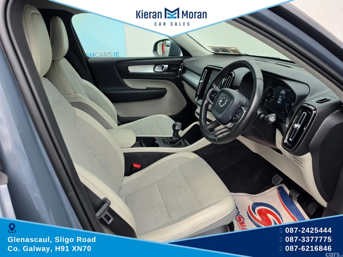 Volvo XC40 SUV, Petrol, 2021, Grey