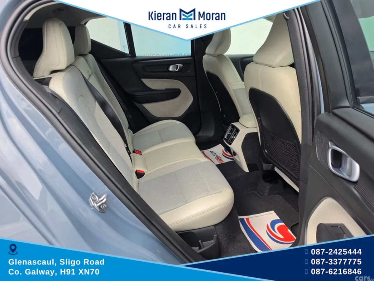 Volvo XC40 SUV, Petrol, 2021, Grey