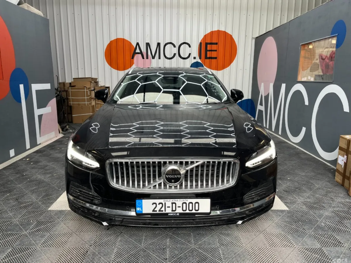 Volvo V90 Estate, Petrol Plug-in Hybrid, 2022, Black