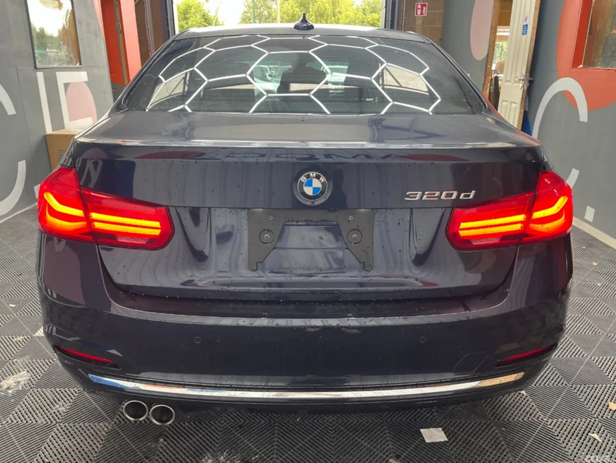 BMW 3-Series Saloon, Diesel, 2017, Blue