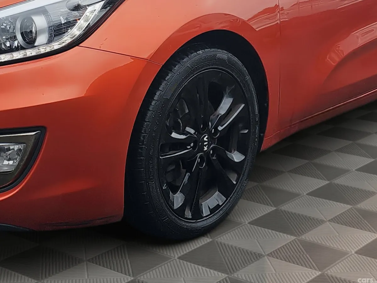 Kia ProCeed Hatchback, Diesel, 2015, Orange