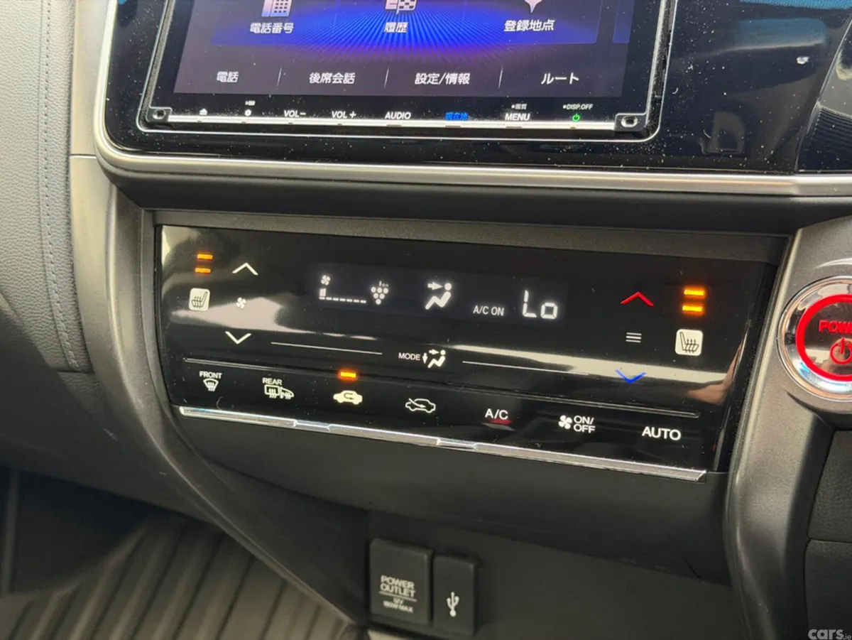 Honda Grace Saloon, Petrol Hybrid, 2018, Blue