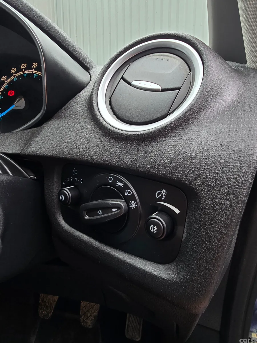 Ford Fiesta Hatchback, Petrol, 2015, Blue